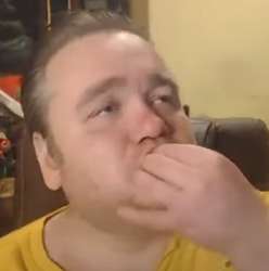 443x445