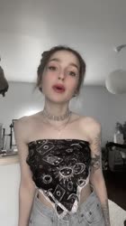 576x1024