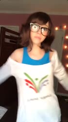 608x1080