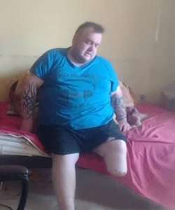 527x630