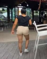 381x477