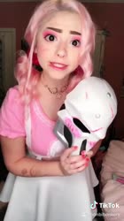 608x1080