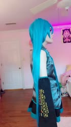576x1024