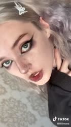 576x1024