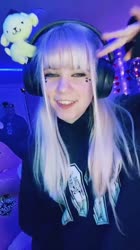 576x1024
