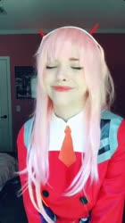 608x1080