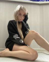 819x1024