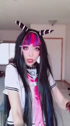 576x1024