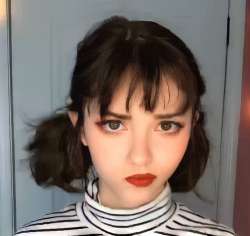 692x654