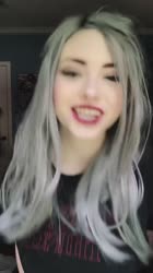 576x1024