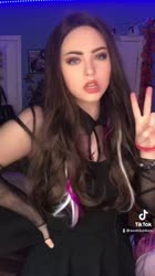608x1080
