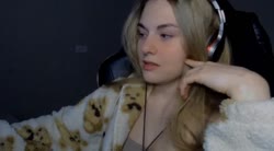 520x288
