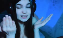 400x246