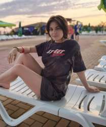 1072x1279