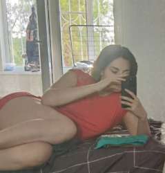 892x930