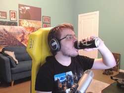 581x437