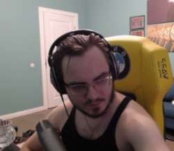 272x238