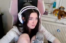 546x358