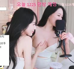772x720