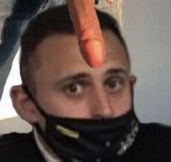 271x256