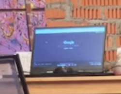 608x476