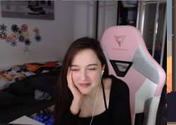 738x527