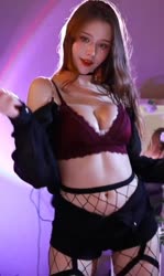 428x716