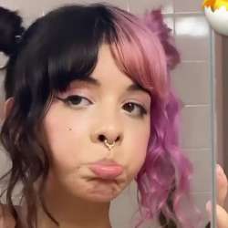 736x736