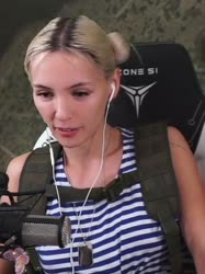 392x524
