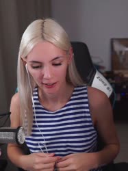 810x1080