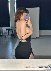 927x1280