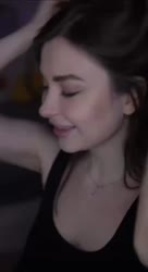 688x1258
