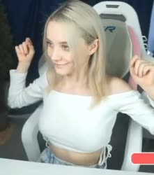 284x320