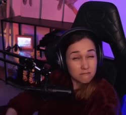 320x294