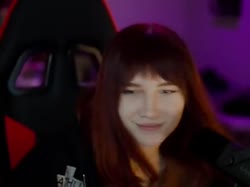 392x294