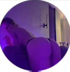 418x435