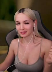 390x536