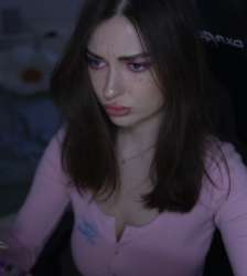 656x731