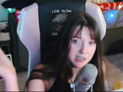 320x240