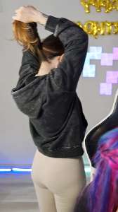608x1080