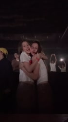 704x1252
