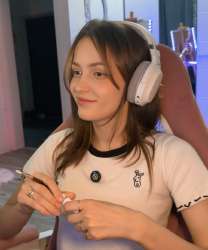 900x1080