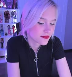 768x814