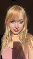 576x1024