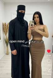 876x1280
