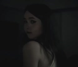 834x720
