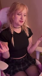 606x1080
