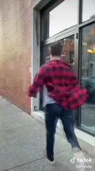 356x640
