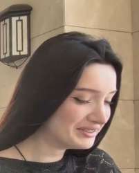 517x640