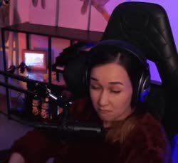 320x294
